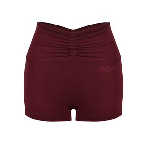 Core Luxe Scrunch Waist Short Pants In Burgundy