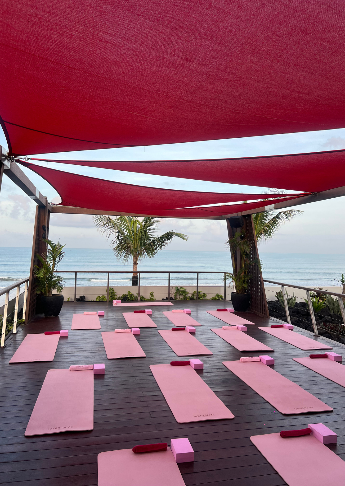 Wear Rame X Ku De Ta : Pilates by the sea