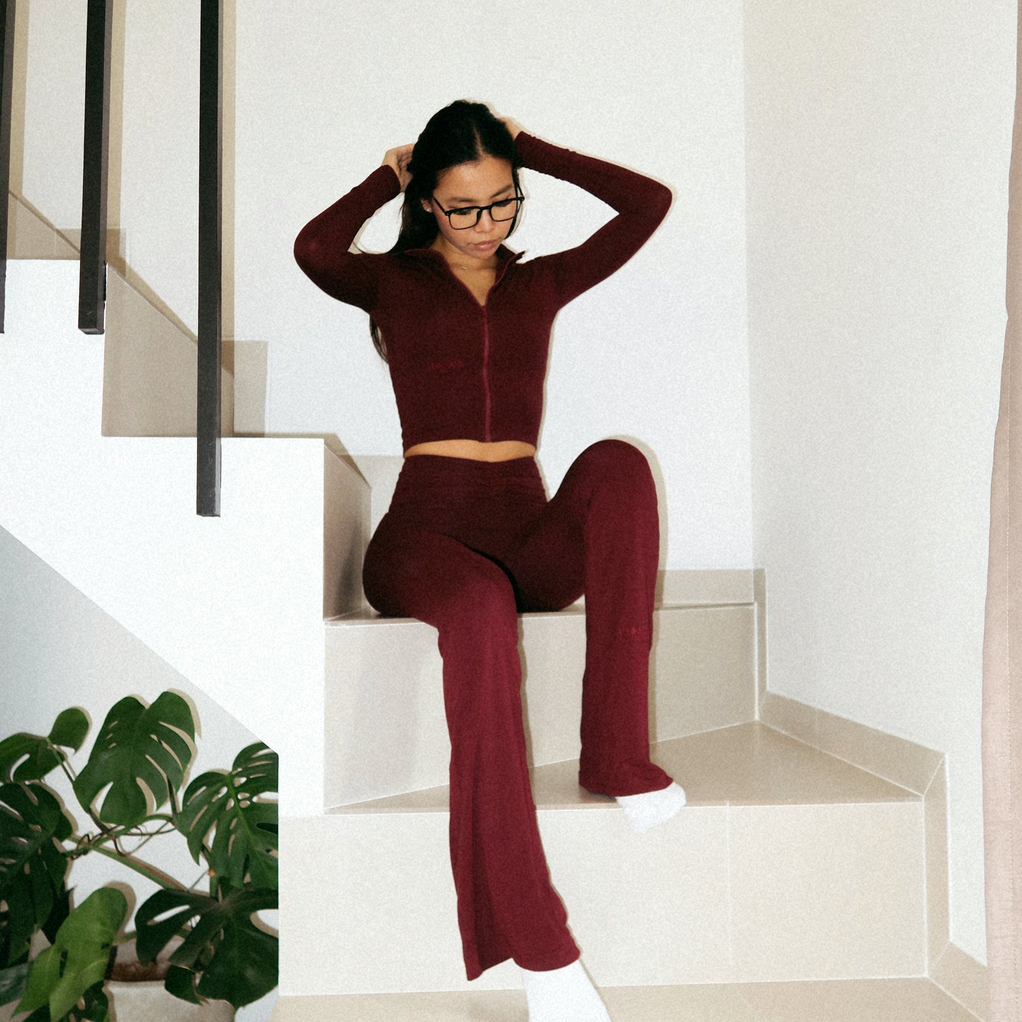 Core Luxe Scrunch Waist Flare Pants In Burgundy